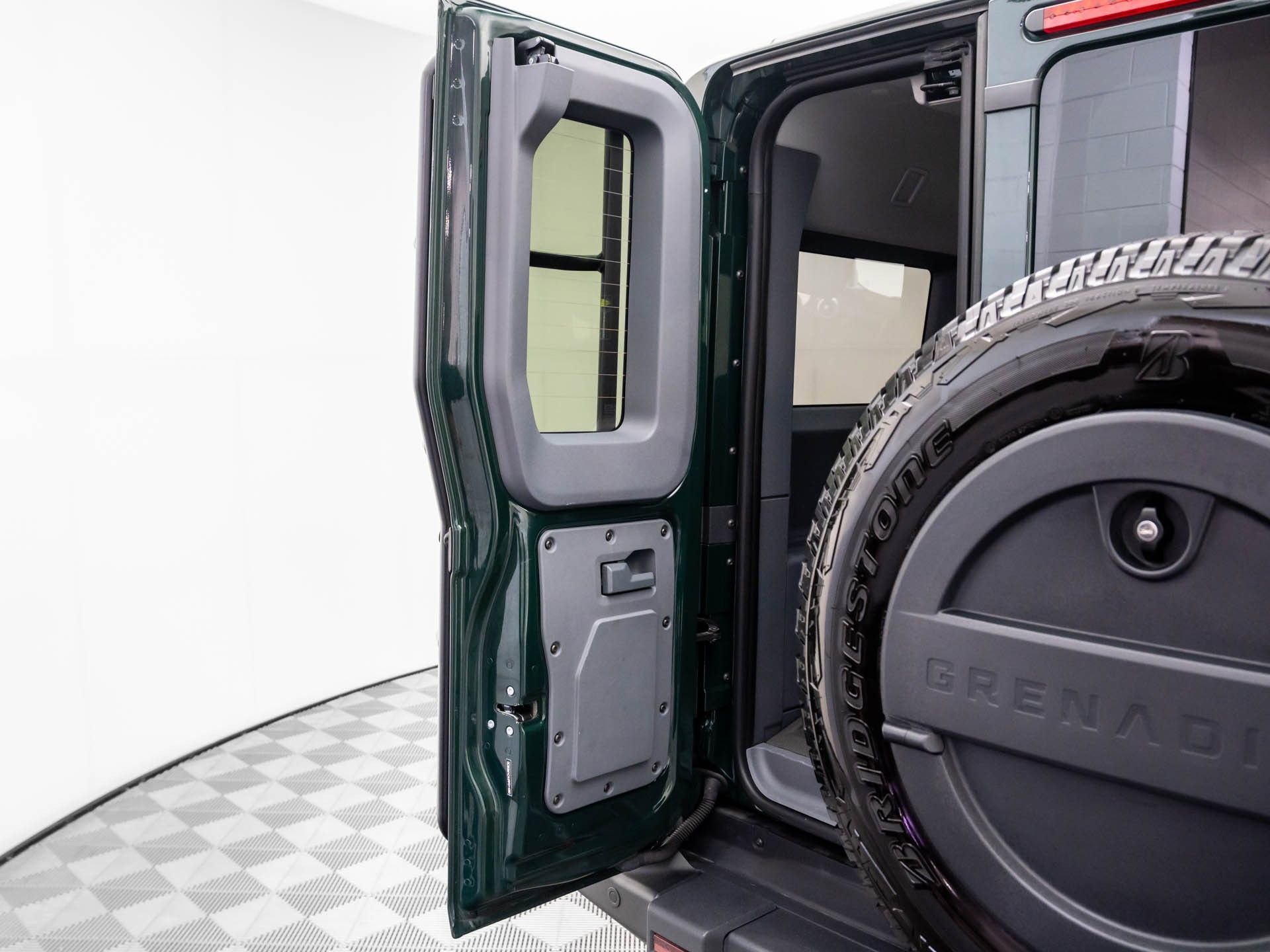 Used 2024 INEOS Grenadier Fieldmaster Edition image 38