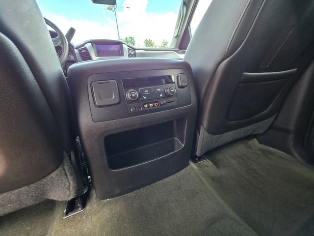 Used 2015 Chevrolet Suburban LTZ AWD/4WD image 13