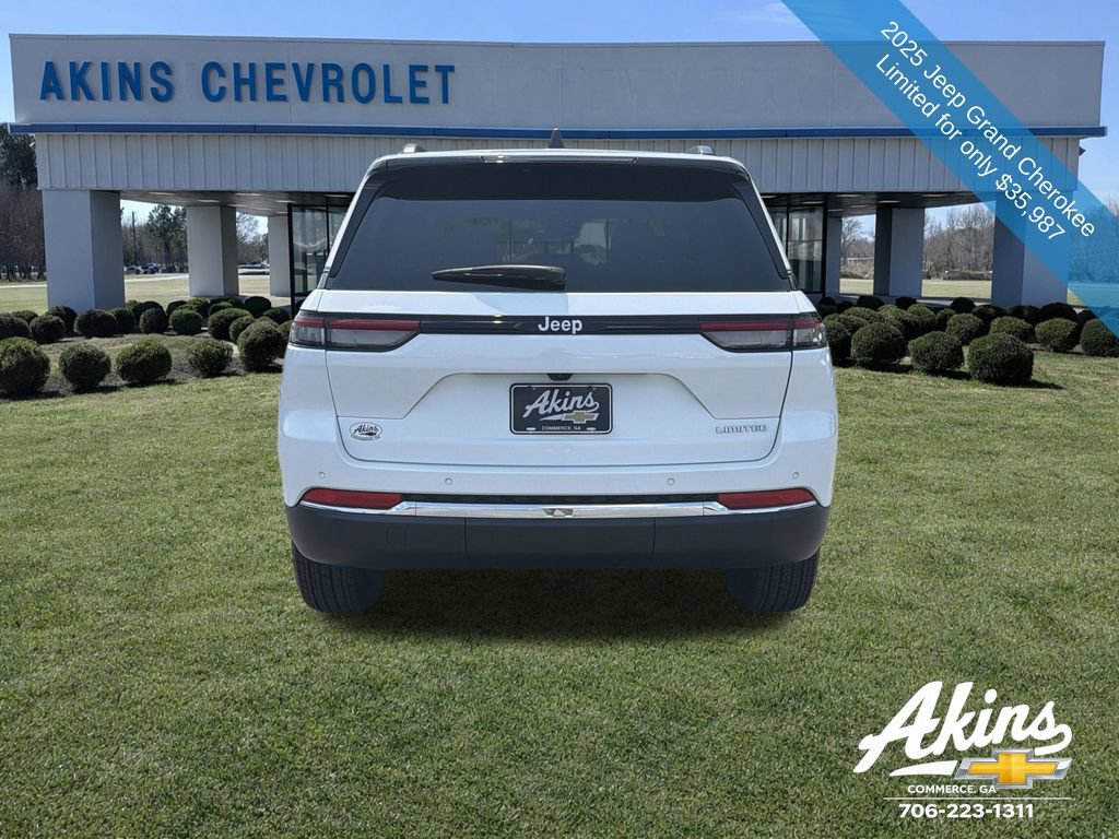 Used 2025 Jeep Grand Cherokee Limited w/ Trailer Tow Package RWD image 6