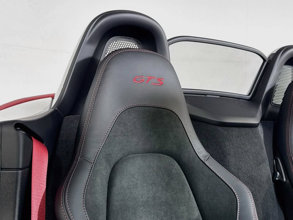 Certified 2025 Porsche 718 Boxster GTS RWD image 23