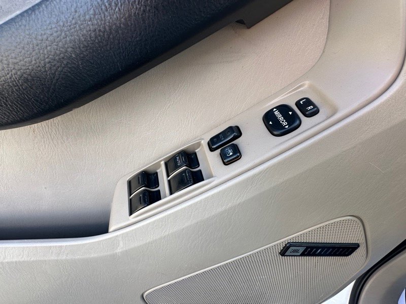 Used 2003 Toyota 4Runner Limited image 34