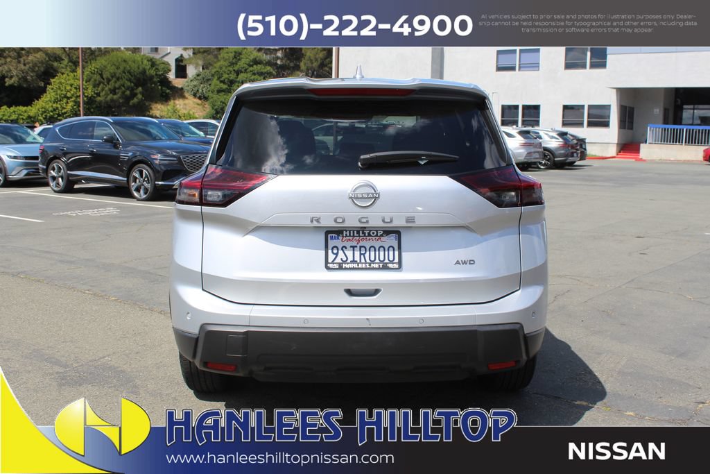 Used 2025 Nissan Rogue SV AWD/4WD image 8