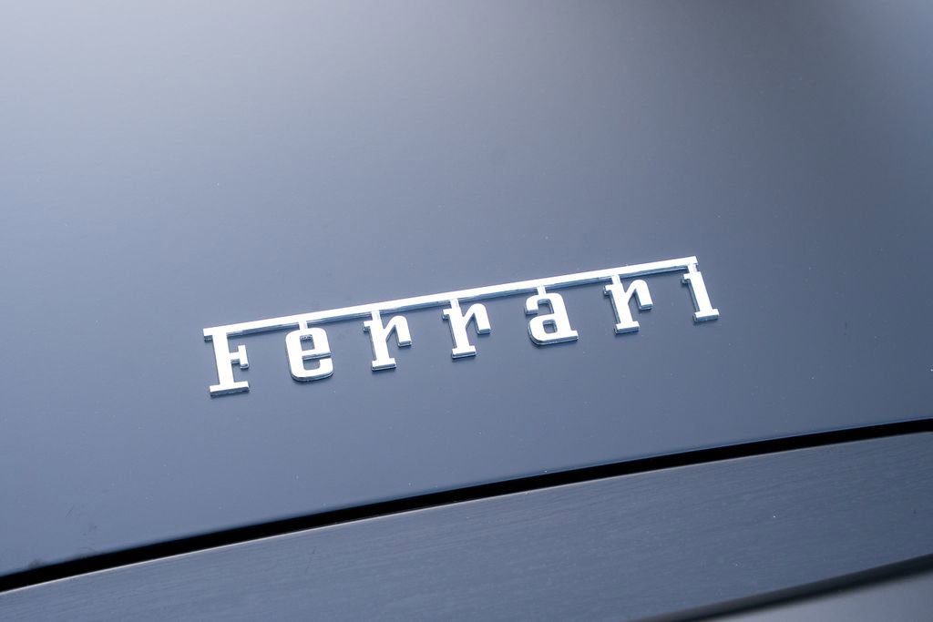 Used 2018 Ferrari 488 Spider RWD image 18