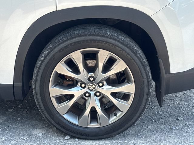Used 2024 Toyota Grand Highlander AWD Hybrid image 24