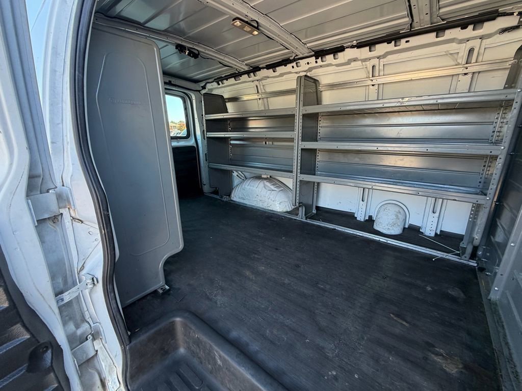 Used 2021 GMC Savana 2500 w/ Driver Convenience Package image 13