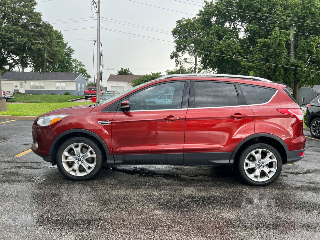 Used 2014 Ford Escape Titanium AWD/4WD image 2