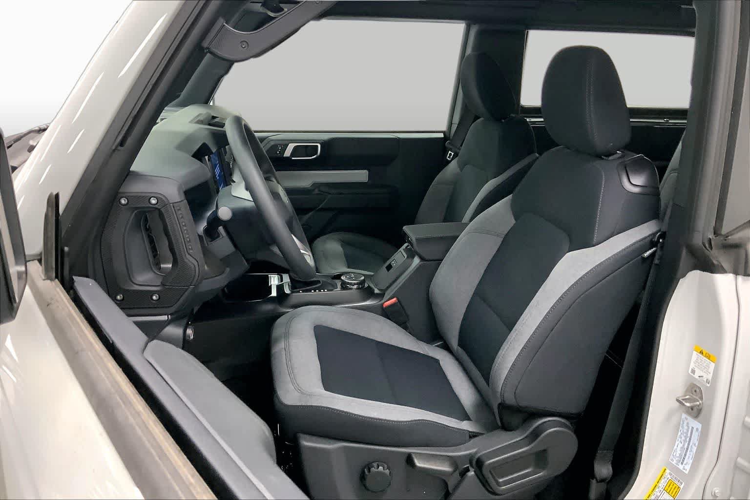 New 2026 Ford Bronco 2-Door AWD/4WD image 8