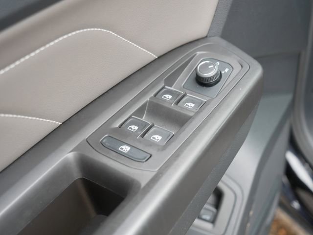 Certified 2023 Volkswagen Atlas Cross Sport SEL R-Line image 16