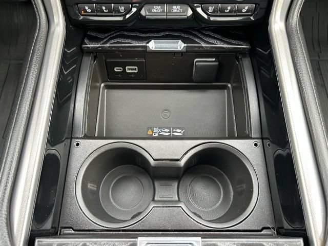 Used 2023 GMC Yukon XL Denali AWD/4WD image 24