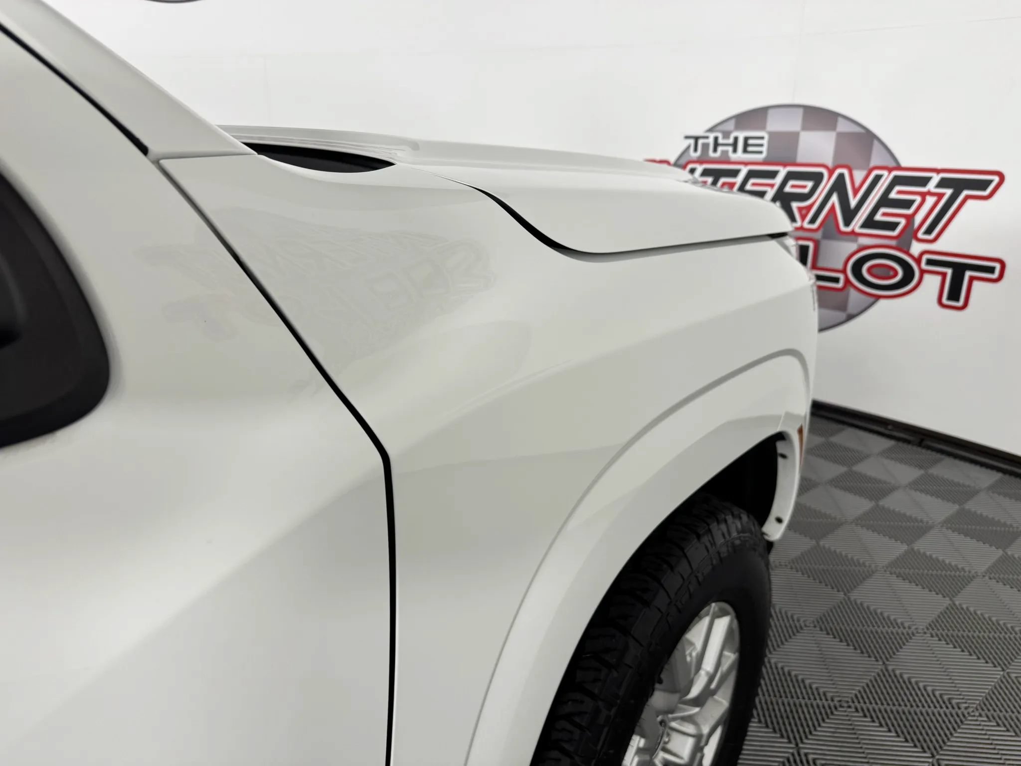 Used 2023 Nissan Frontier SV AWD/4WD image 30