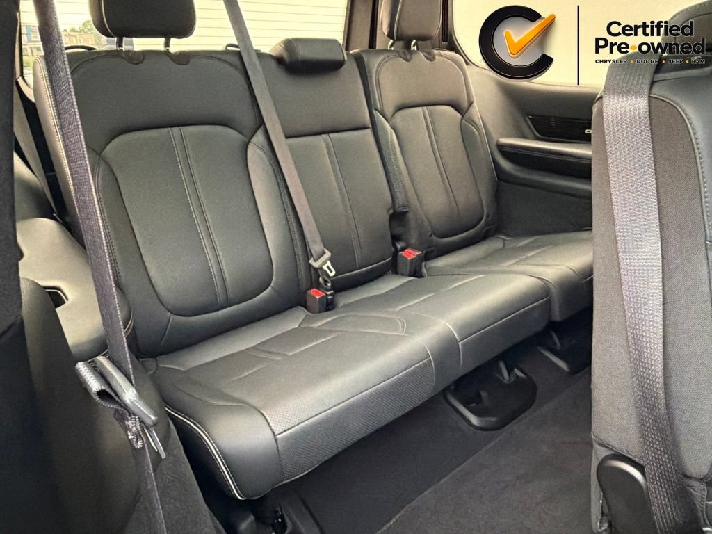 Certified 2023 Jeep Grand Wagoneer Series II AWD/4WD image 29