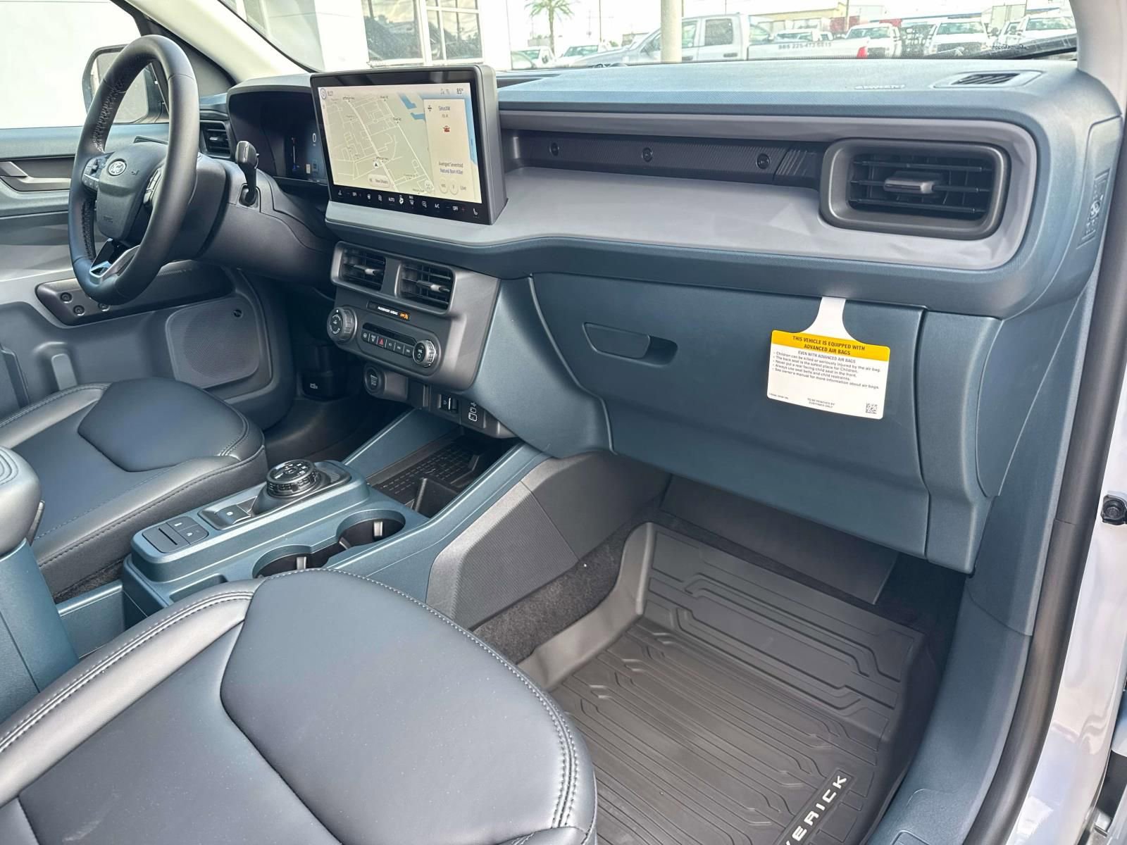 New 2025 Ford Maverick Lariat w/ Black Appearance Package image 23