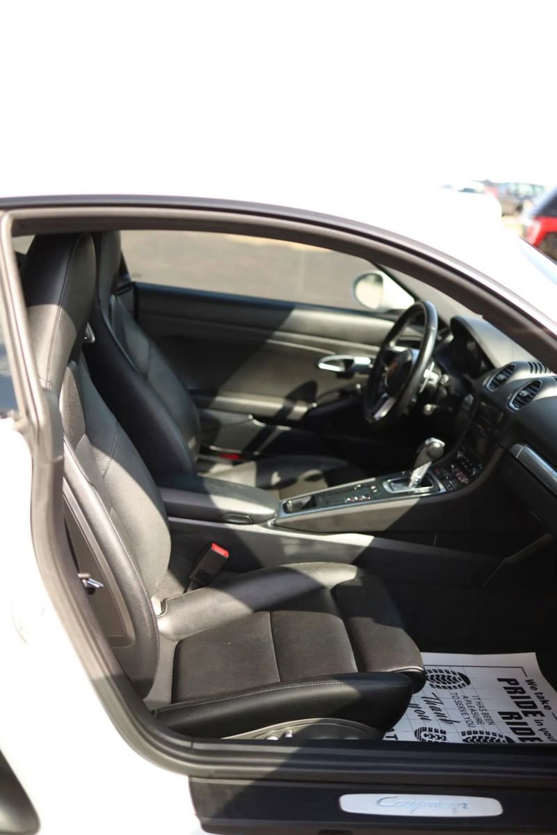 Used 2019 Porsche 718 Cayman RWD image 42