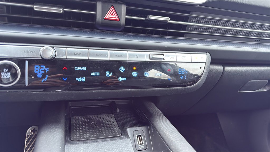 Certified 2024 Hyundai Ioniq 6 Limited image 22