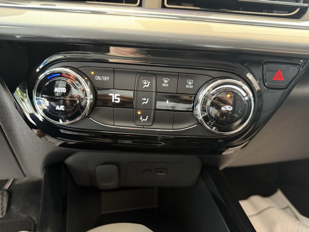 New 2026 Chevrolet Trax LT image 17