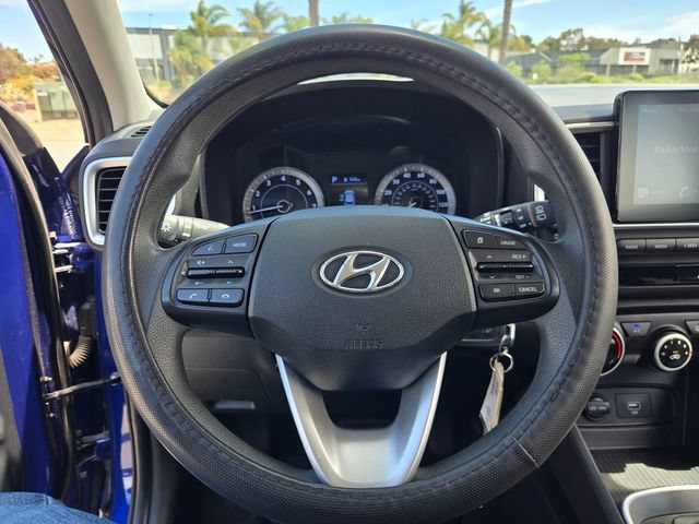 Used 2020 Hyundai Venue SE FWD image 12