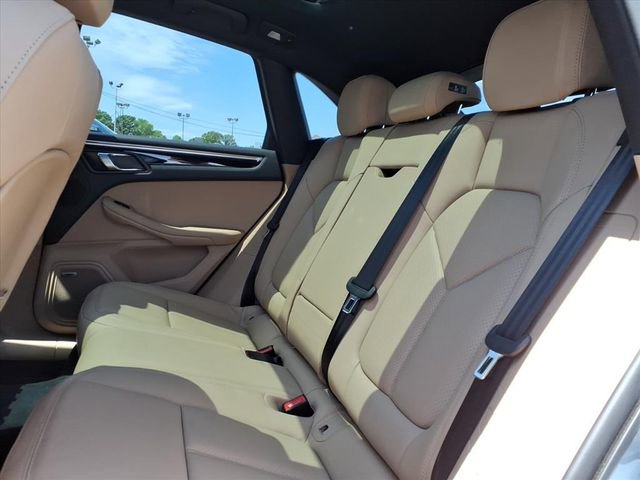 Used 2024 Porsche Macan w/ Premium Plus Package AWD/4WD image 16