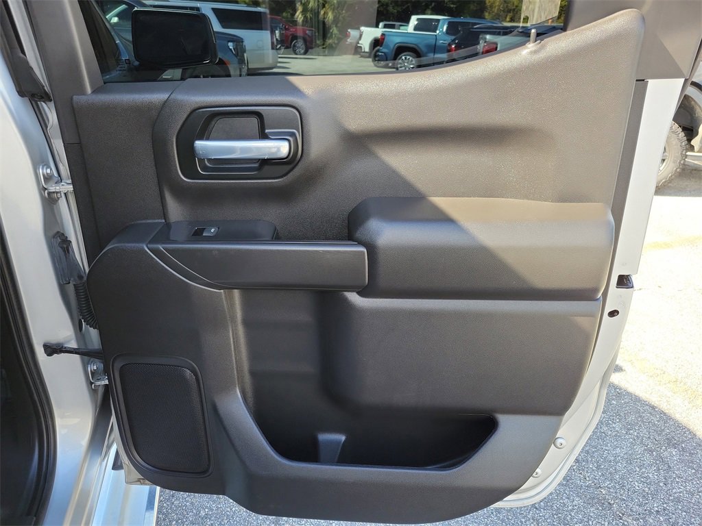 Used 2021 Chevrolet Silverado 1500 LT image 40