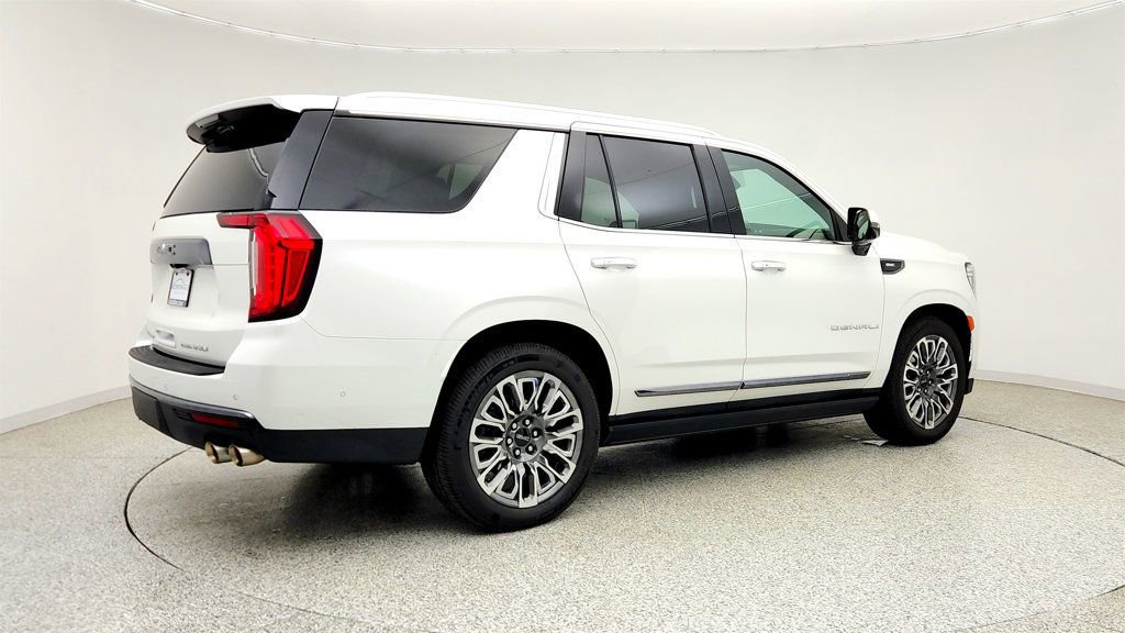 Used 2023 GMC Yukon Denali Ultimate AWD/4WD image 5