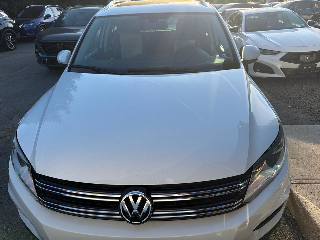 Used 2017 Volkswagen Tiguan Wolfsburg Edition AWD/4WD image 2
