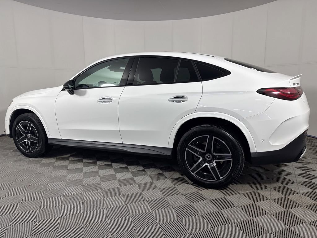 Certified 2025 Mercedes-Benz GLC 300 4MATIC image 3