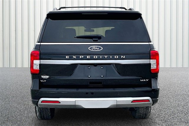 Used 2024 Ford Expedition Max XLT image 4