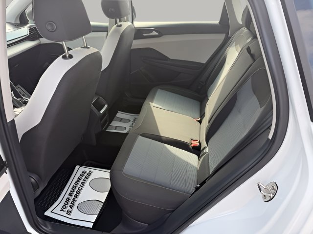 Certified 2025 Volkswagen Taos S AWD/4WD image 6