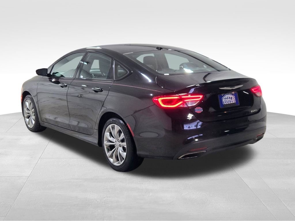 Used 2015 Chrysler 200 S w/ Comfort Group image 18