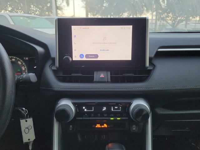 Used 2025 Toyota RAV4 LE FWD image 19