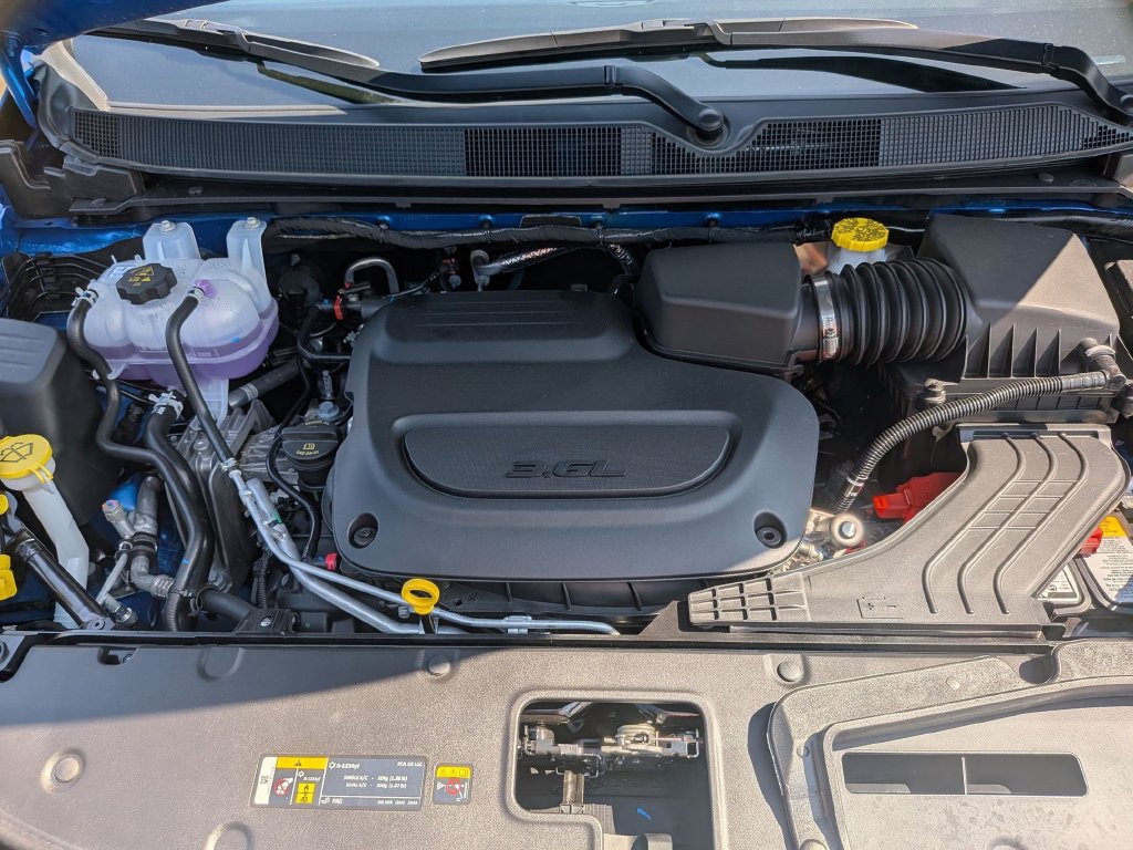 New 2027 Chrysler Pacifica Select FWD image 34
