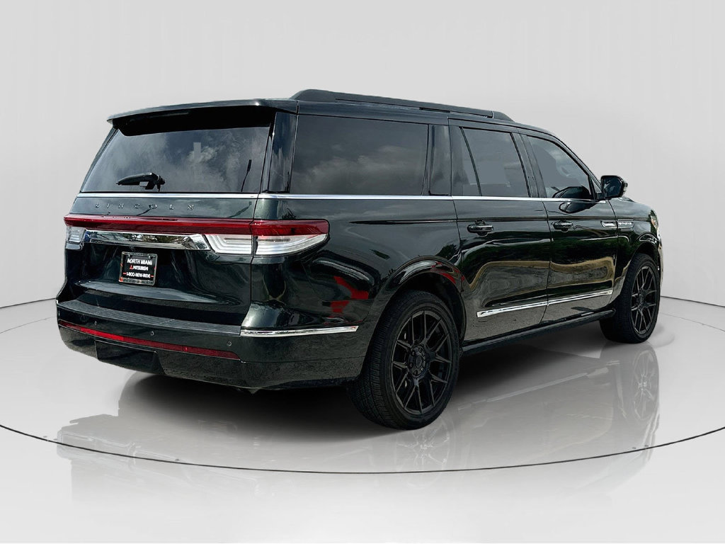 Used 2022 Lincoln Navigator L Black Label AWD/4WD image 7