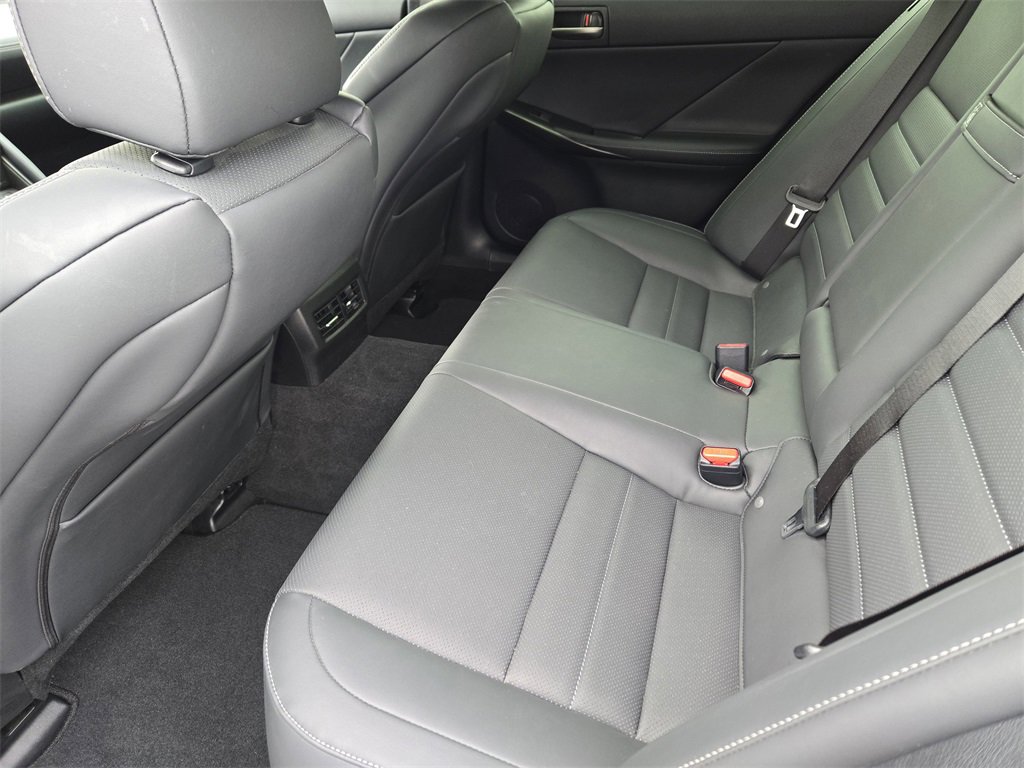 Used 2022 Lexus IS 350 F Sport image 31