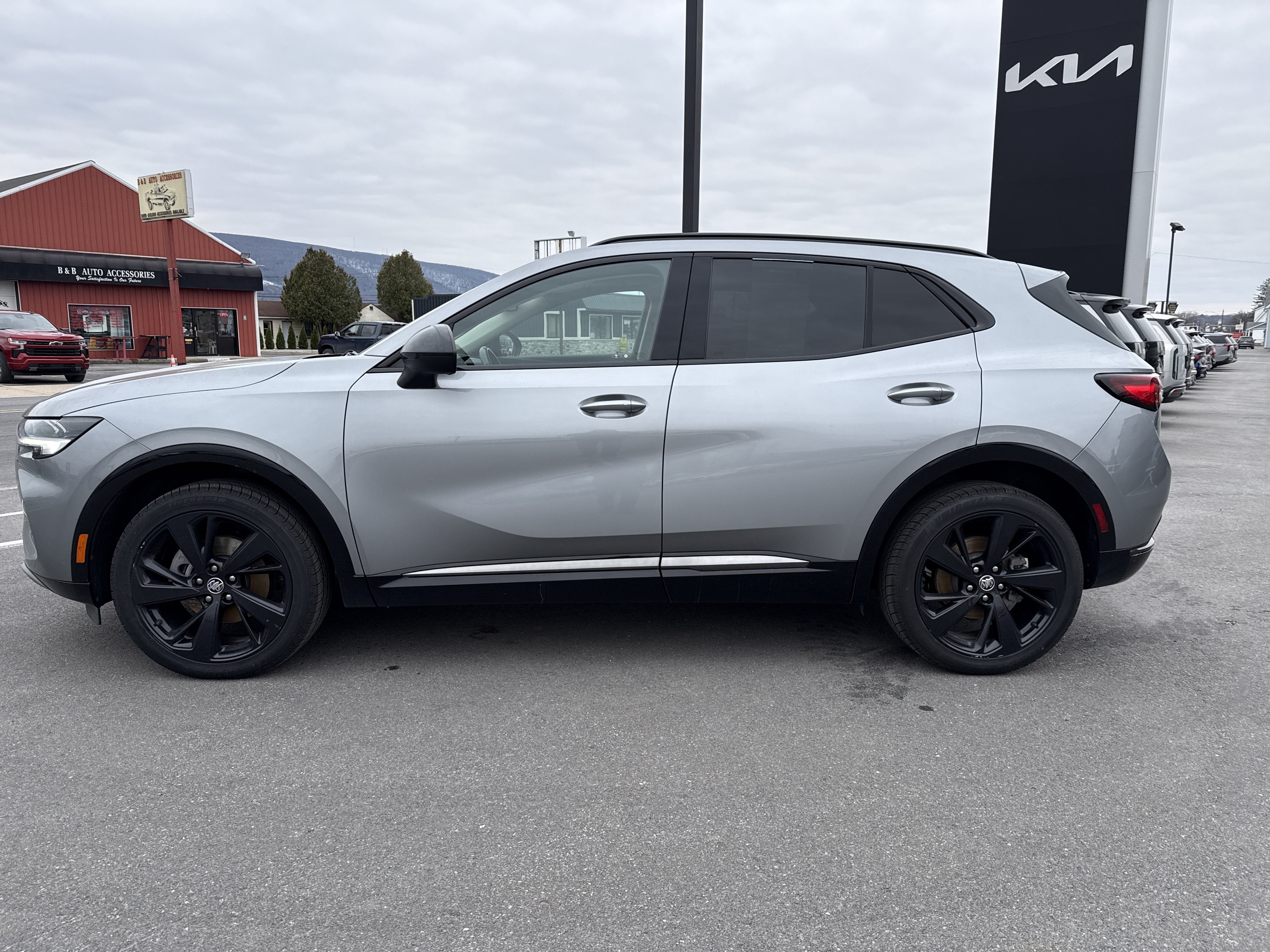 Used 2023 Buick Envision Preferred w/ Sport Touring Package AWD/4WD image 7