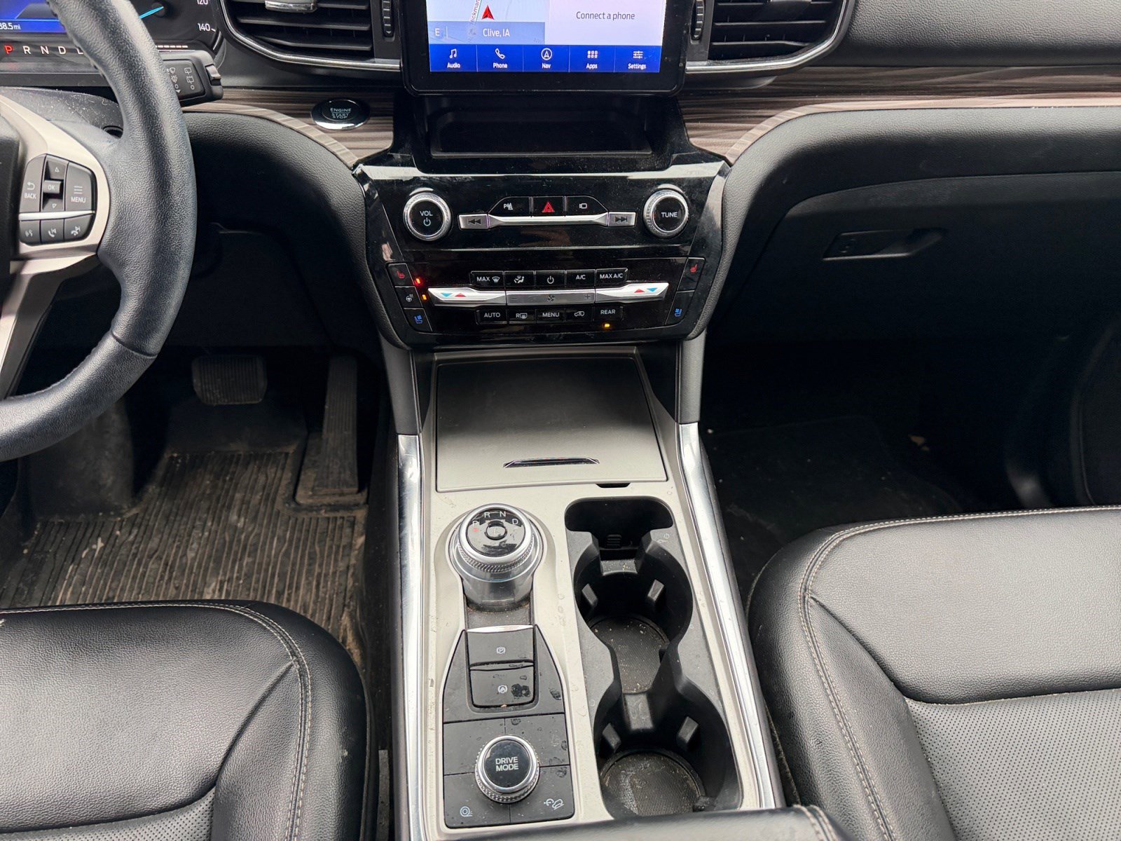 Used 2022 Ford Explorer Limited w/ Equipment Group 301A image 13