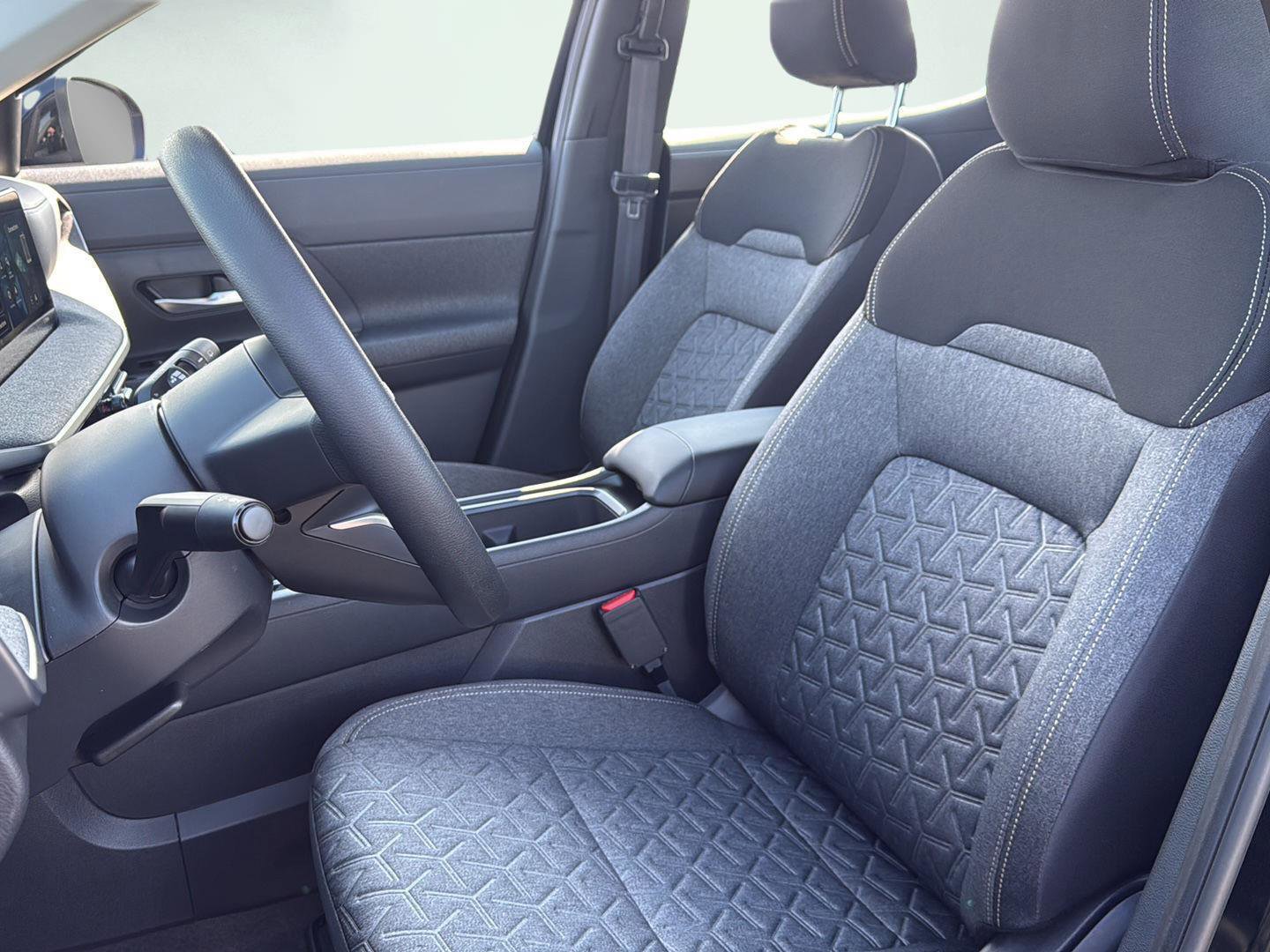 New 2026 Nissan Kicks SV image 11