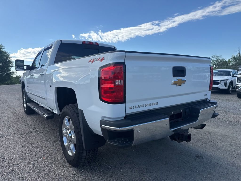 Used 2017 Chevrolet Silverado 2500 LTZ AWD/4WD image 12