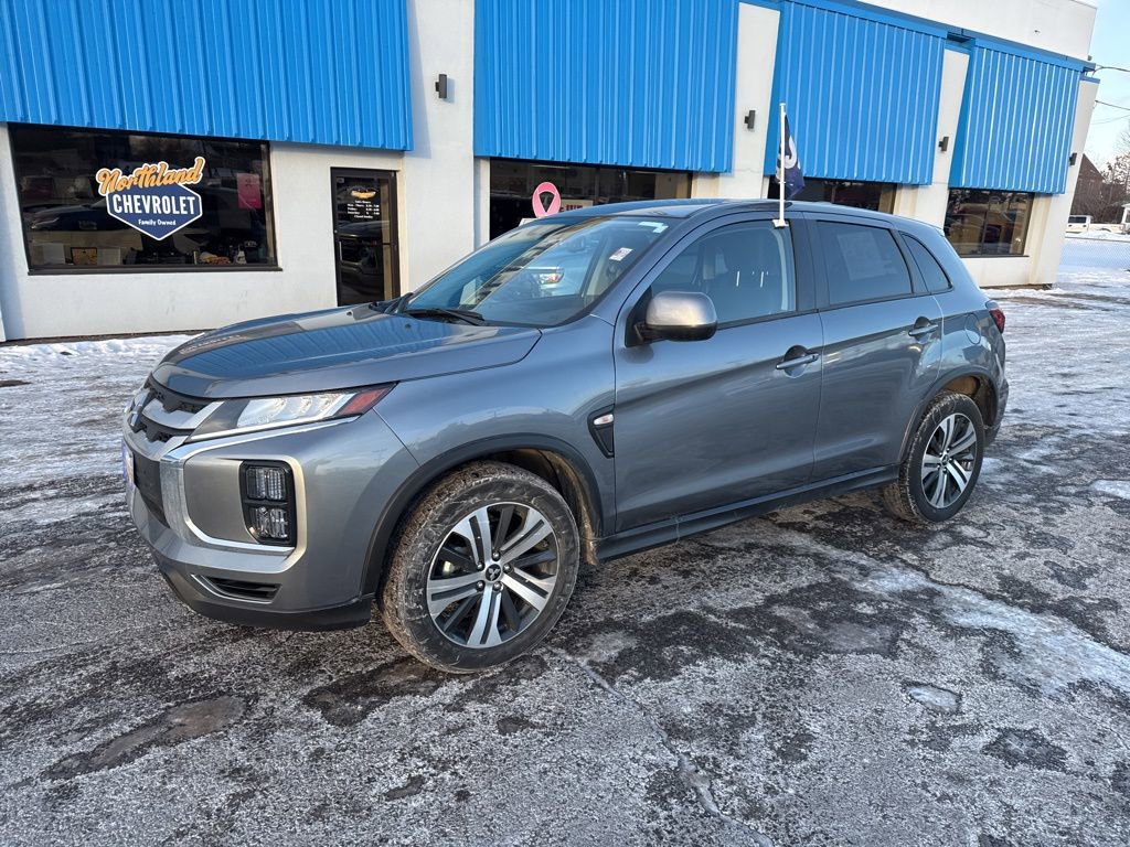Used 2025 Mitsubishi Outlander Sport ES image 1