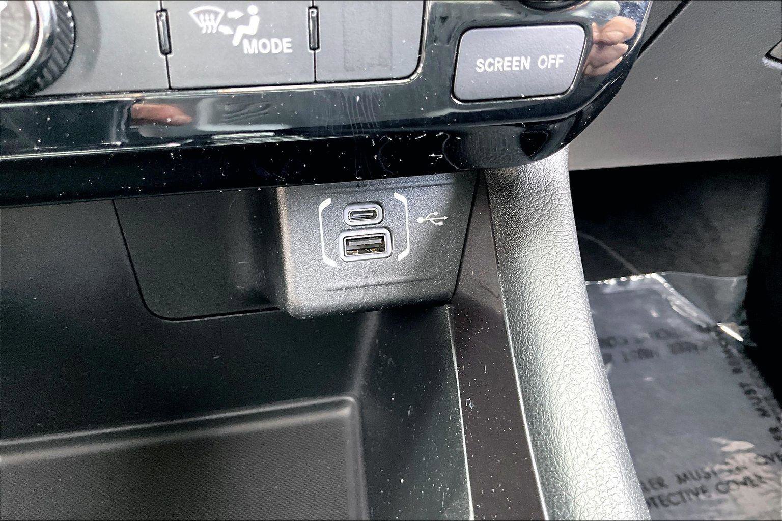 Certified 2022 Jeep Compass Latitude AWD/4WD image 32