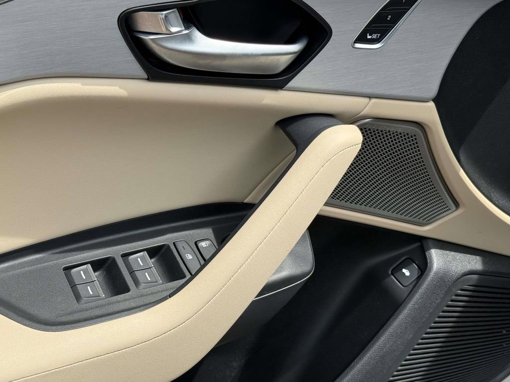 Used 2025 Acura TLX w/ Technology Package image 10