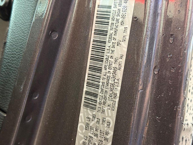 Used 2018 Jeep Wrangler Unlimited Sahara w/ Cold Weather Group AWD/4WD image 30