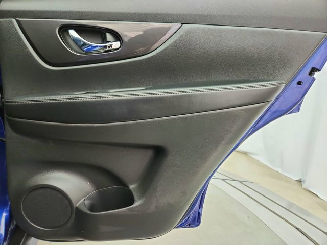 Used 2020 Nissan Rogue SV AWD/4WD image 30