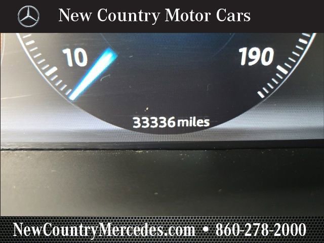 Used 2018 Jaguar XJ R-Sport image 31