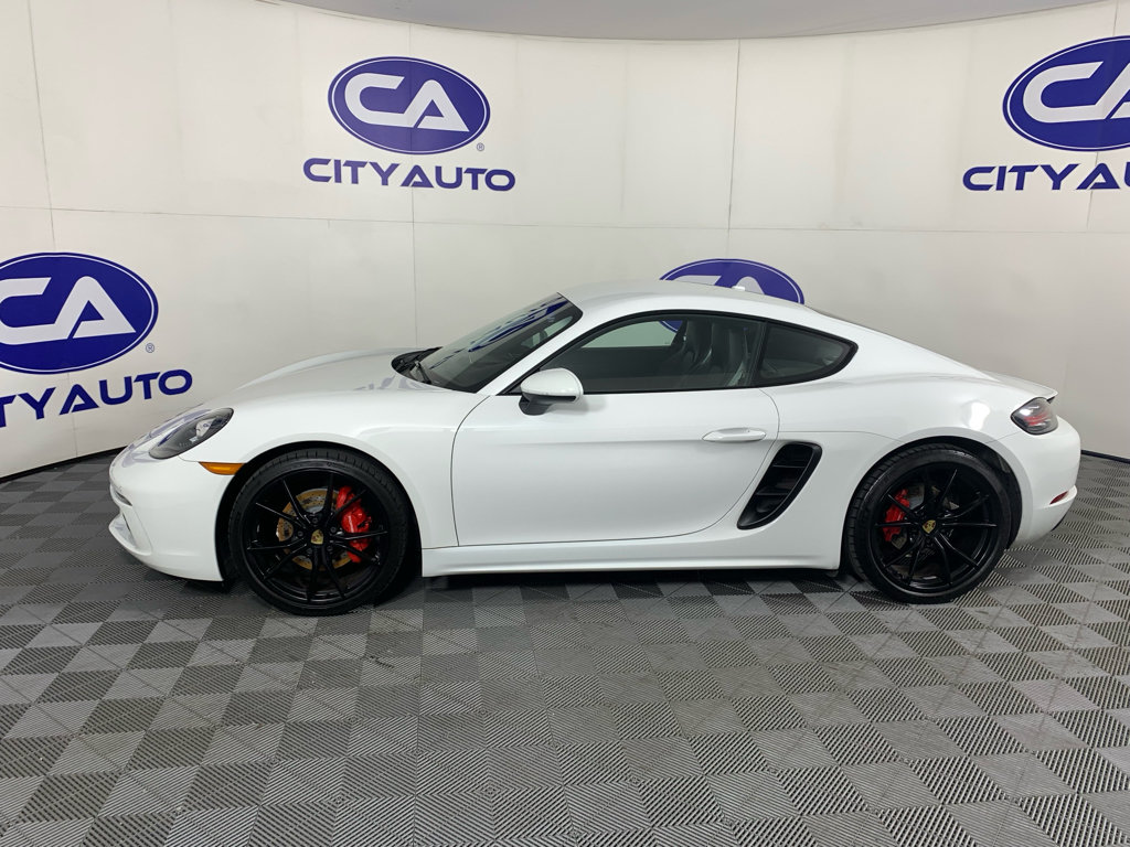 Used 2019 Porsche 718 Cayman S RWD image 6
