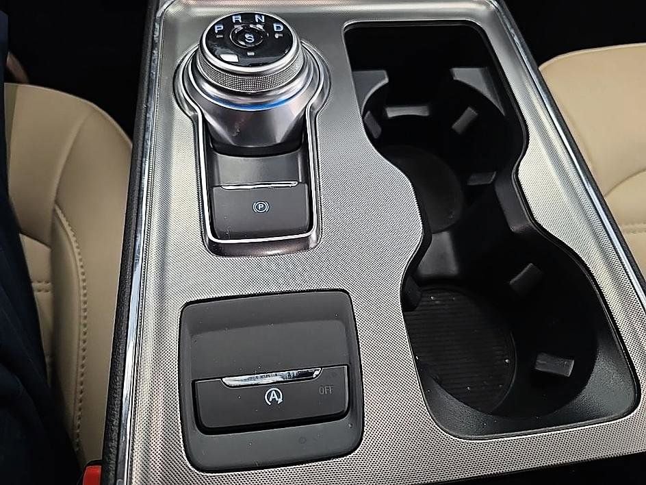 Used 2022 Ford Edge SEL w/ Convenience Package image 24