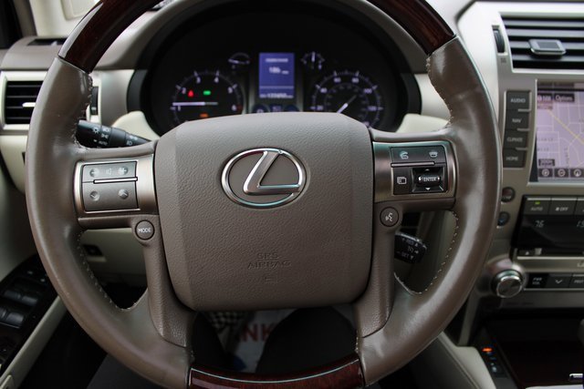 Used 2014 Lexus GX 460 image 23