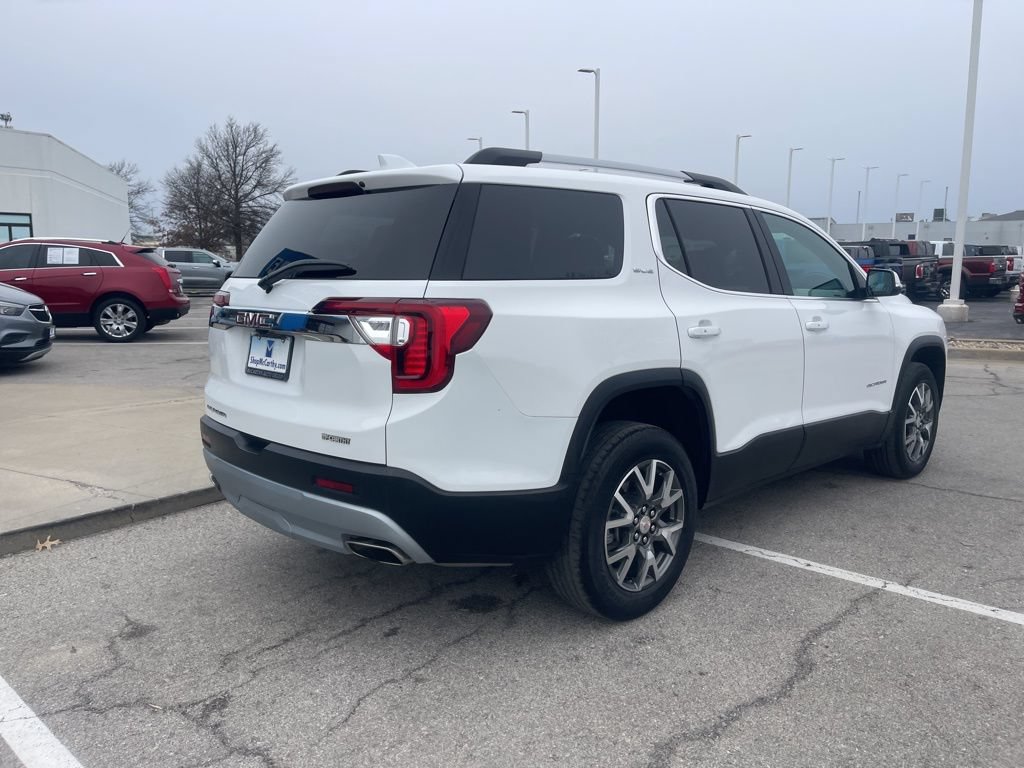 Used 2023 GMC Acadia SLE w/ Driver Convenience Package FWD image 13