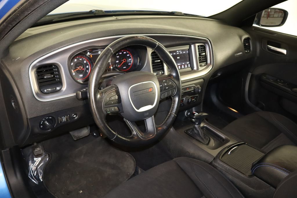 Used 2019 Dodge Charger SXT w/ Blacktop Package RWD image 25