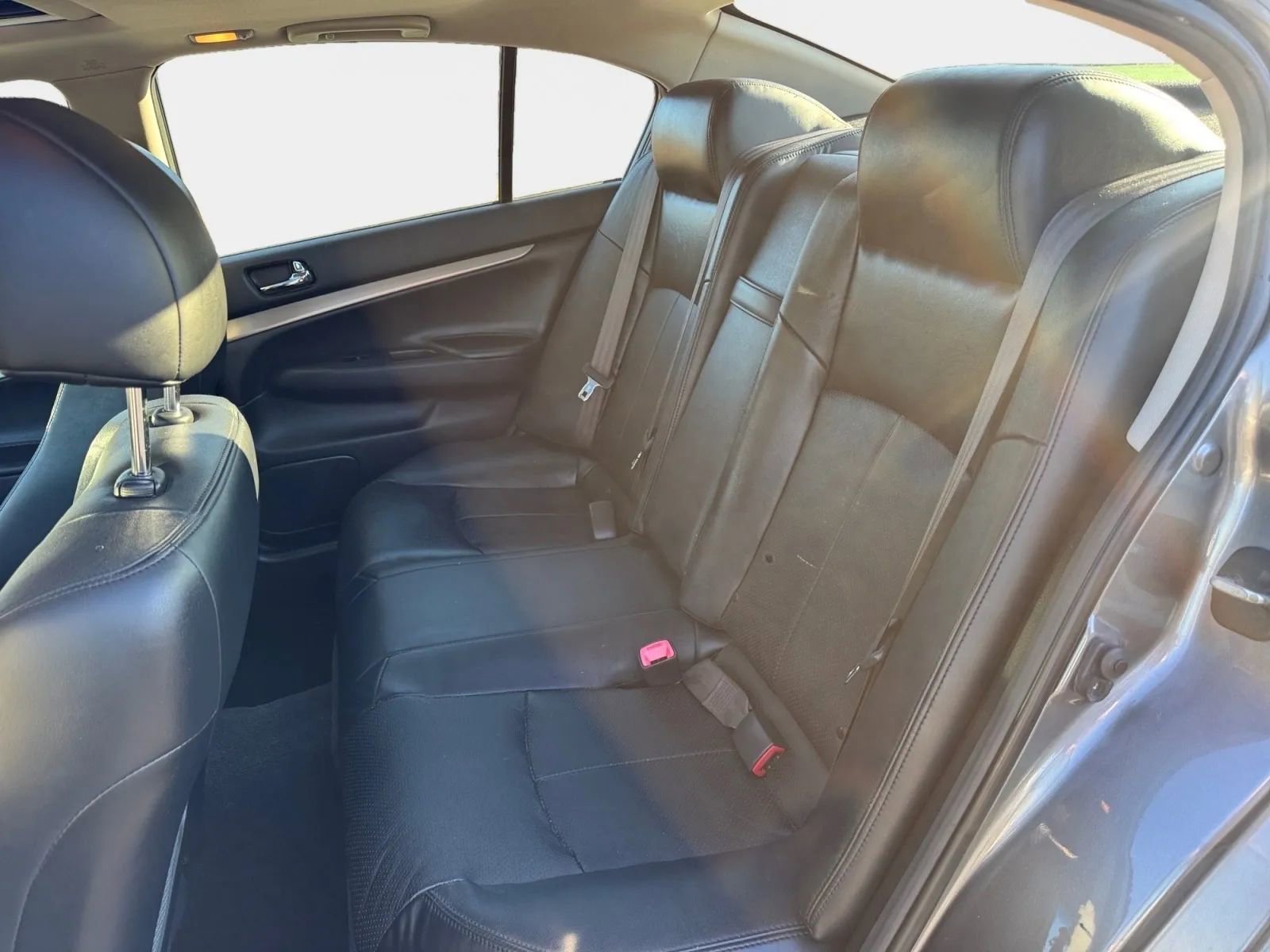 Used 2013 INFINITI G37 G37x Sedan 4D w/ Premium Pkg image 11