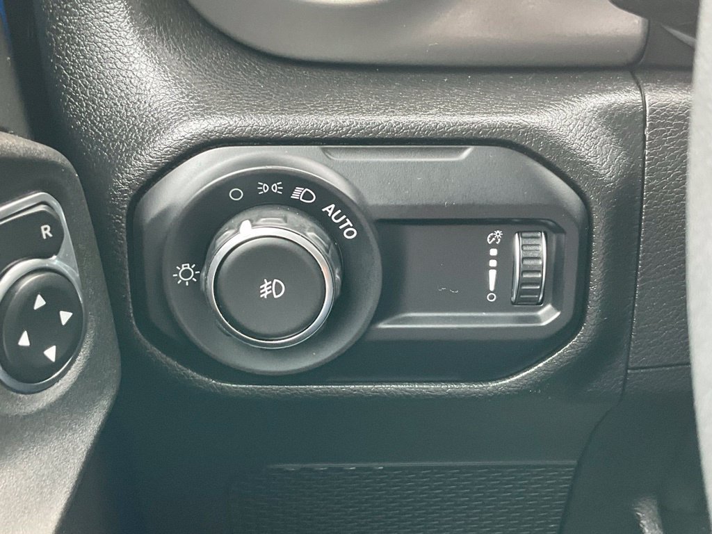 Used 2023 Jeep Wrangler Sport AWD/4WD image 8