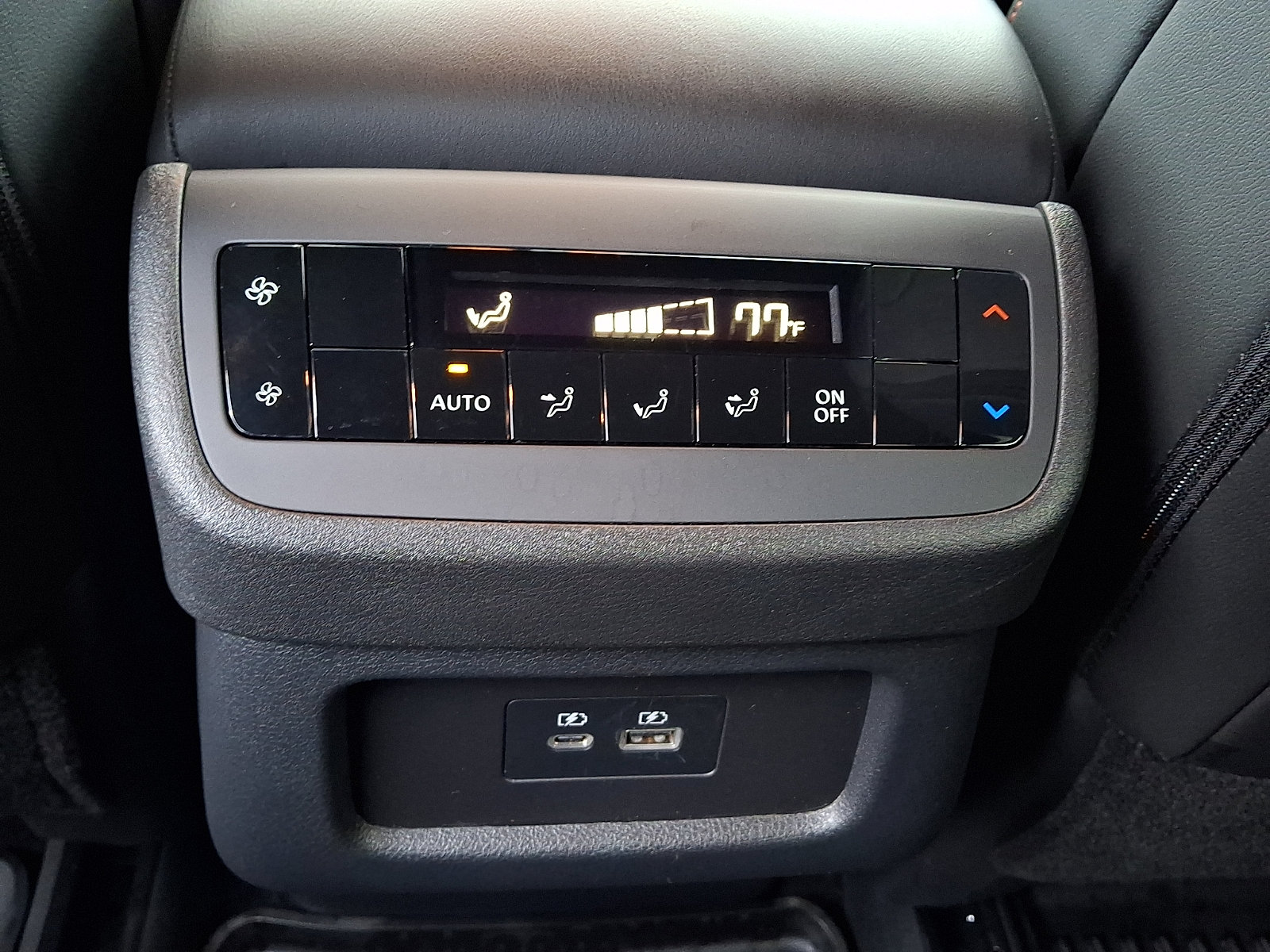 Used 2024 Nissan Pathfinder Rock Creek AWD/4WD image 13